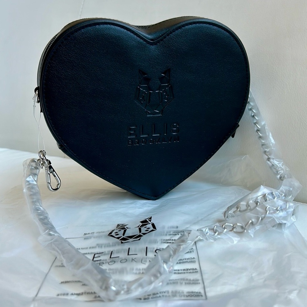 ELLIS BROOKLYN HEART BAG WITH CHAIN STRAP